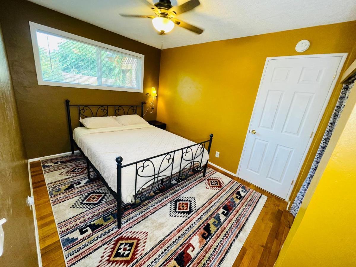 Villa Colorful 50'S Ranch In The Heart Of Eugene Exterior foto