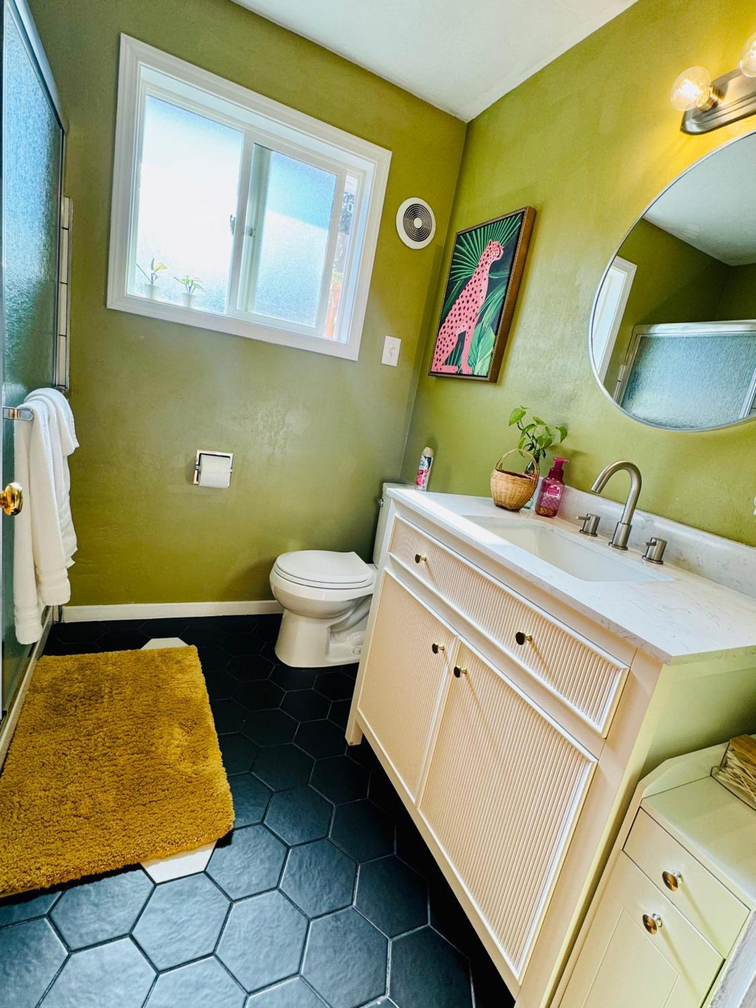 Villa Colorful 50'S Ranch In The Heart Of Eugene Exterior foto